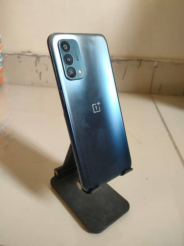 OnePlus nord n200 5g with cover 1