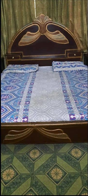 Double bed with dresaing table 5