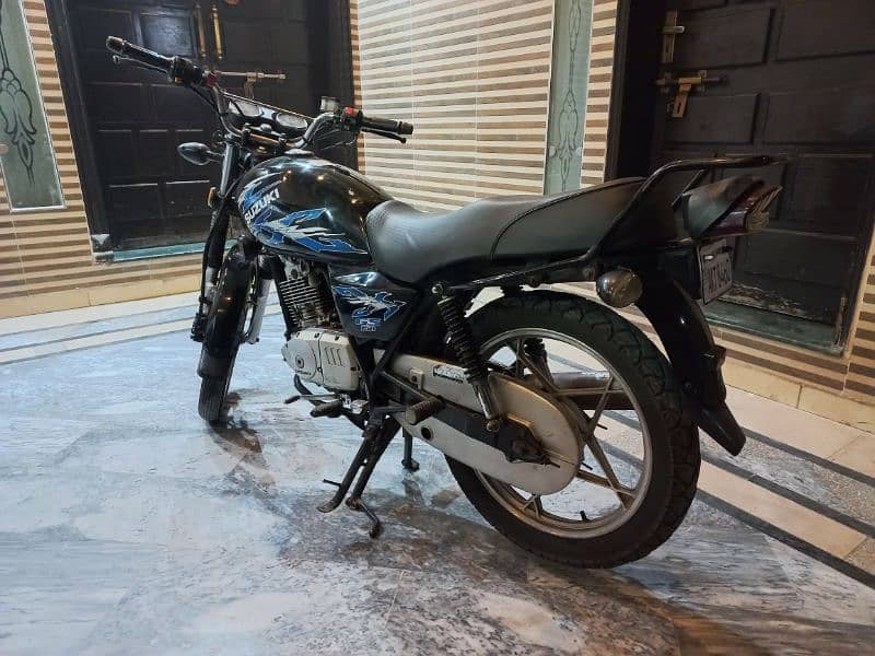 Suzuki Gs 150 2