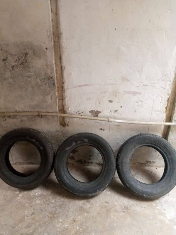 13 Inches Dunloop Tyres 0