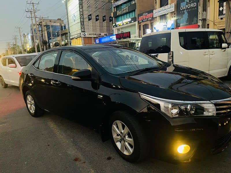 Toyota Altis Grande 2015 3