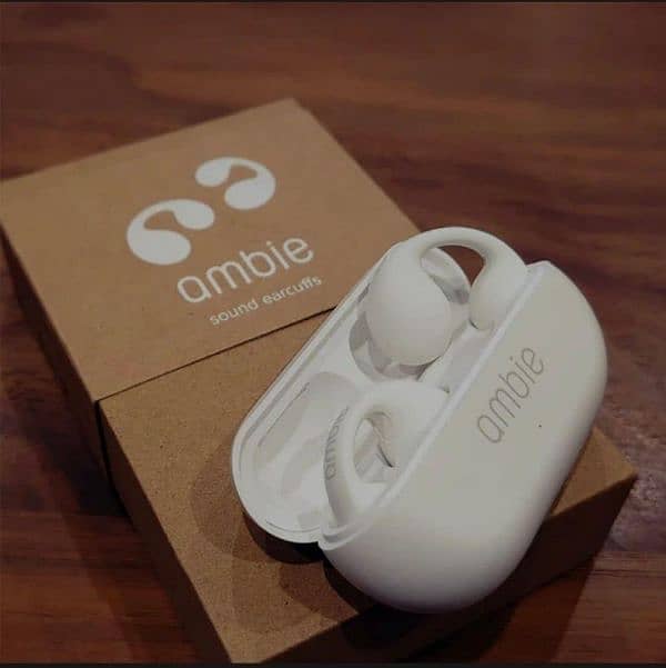 Stylish White Bluetooth 5 Earbuds With Long life 2