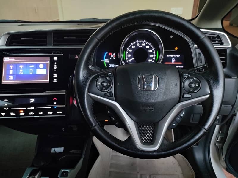 Honda Fit 2017 S Package ( Top of the Line ) 6