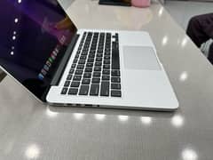 MacBook Pro (Retina, 13-inch, Early 2015)  15 5th   Ram 8GB 250gb Ssd