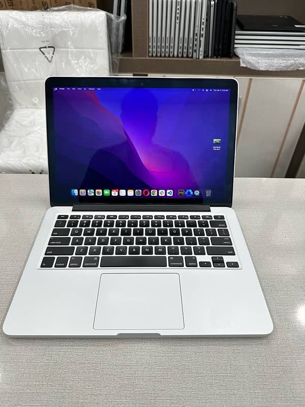 MacBook Pro (Retina, 13-inch, Early 2015)  15 5th   Ram 8GB 250gb Ssd 4