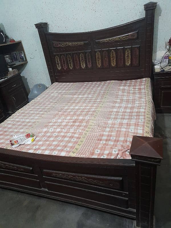 wooden bed 1