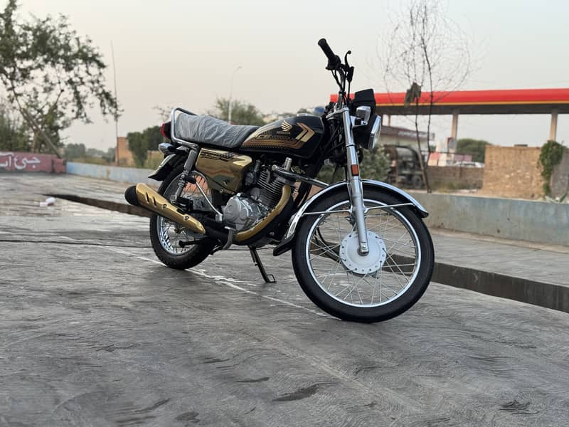 CG 125 gold 0