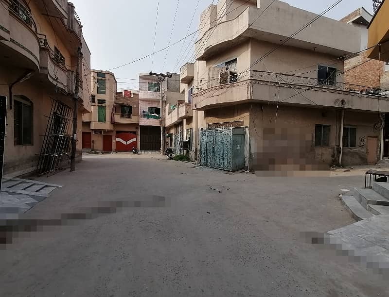 Corner House For sale Is Readily Available In Prime Location Of Al-Hamd Park 30