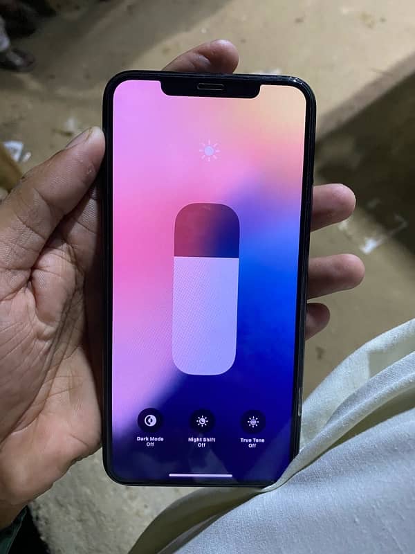 iphone 11 pro max 2