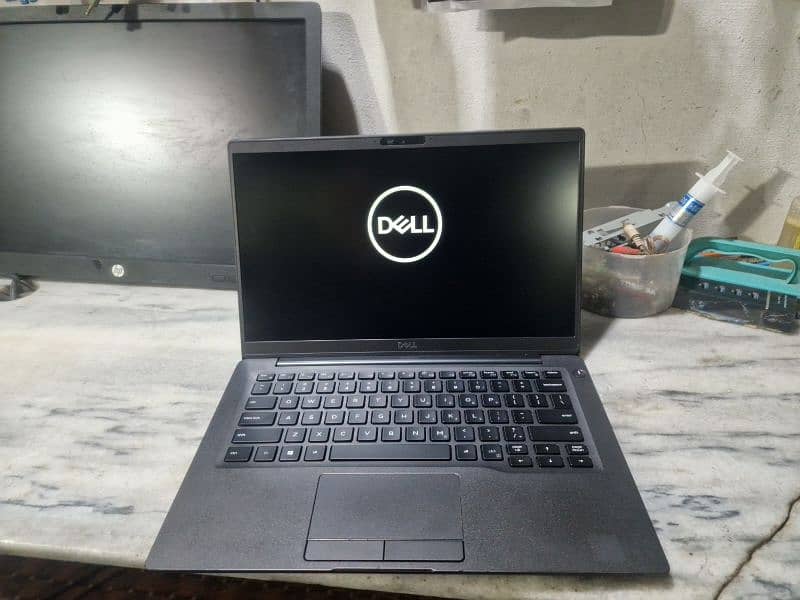 DELL LATITUDE E7400 I5-8TH GEN 8GB RAM 256GB SSD 0