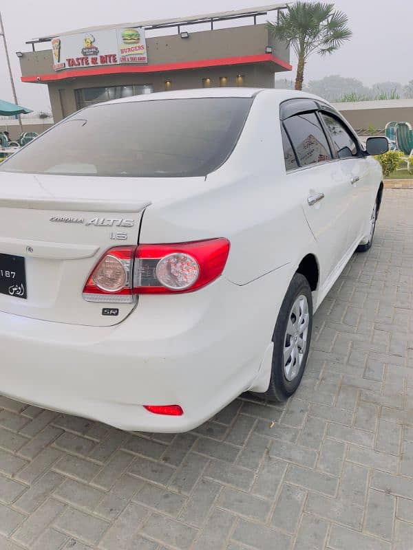 Toyota Corolla XLI 2010 3