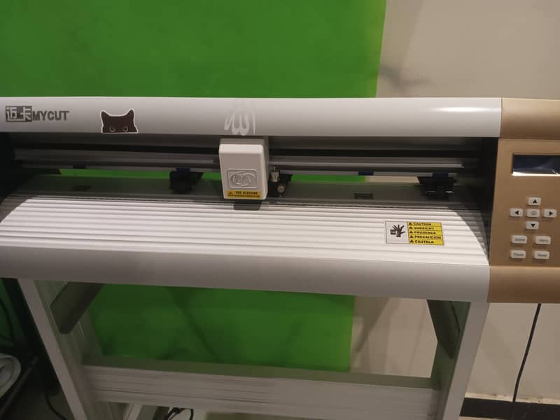 Mycut mc630 Plotter with Camera 0