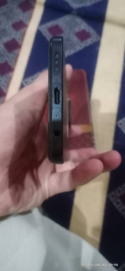 Oppo f21 pro urgent sale 3