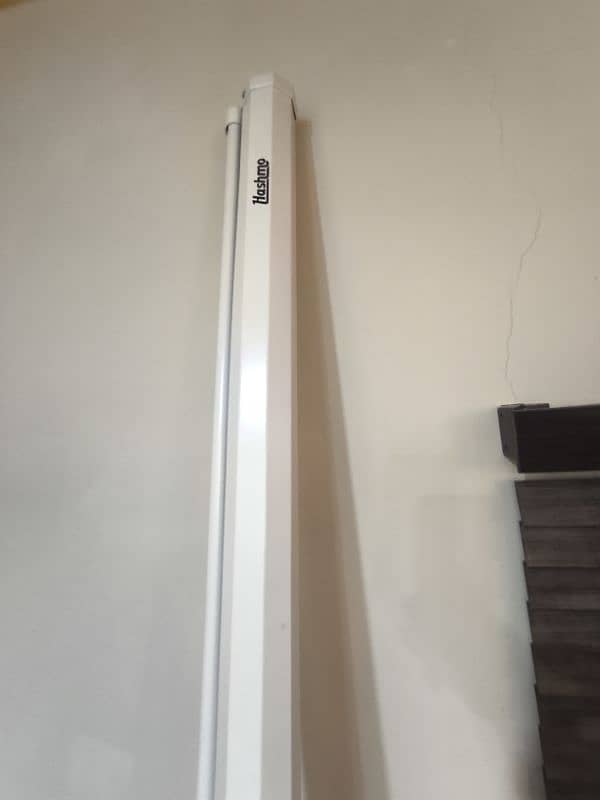 tripod screen for projector, class room, multimedia screen 3