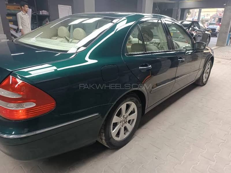 Mercedes Benz E200 E Class 2005 B/T Corolla,Civic,Axio,Premio 2