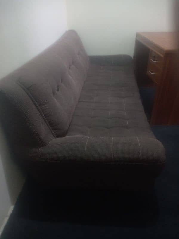 Single Sofa 1