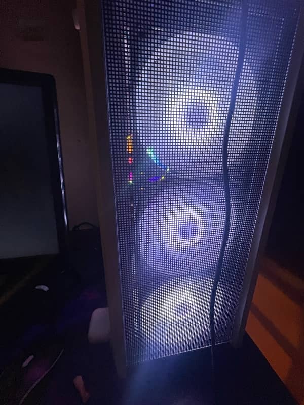 Gaming pc for sale. Amd Ryzen5 3600 + Rx5908Gb 7