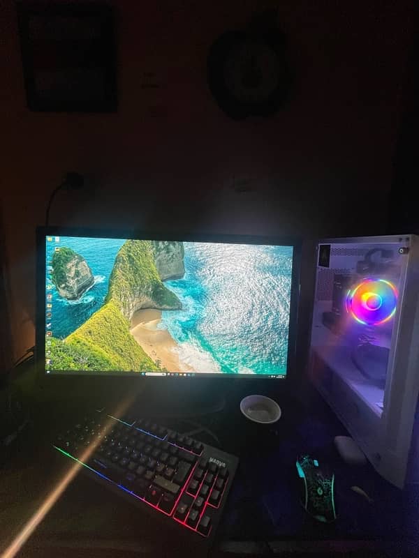 Gaming pc for sale. Amd Ryzen5 3600 + Rx5908Gb 10