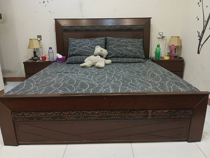 King Size Bed and Dresser for Sale 0