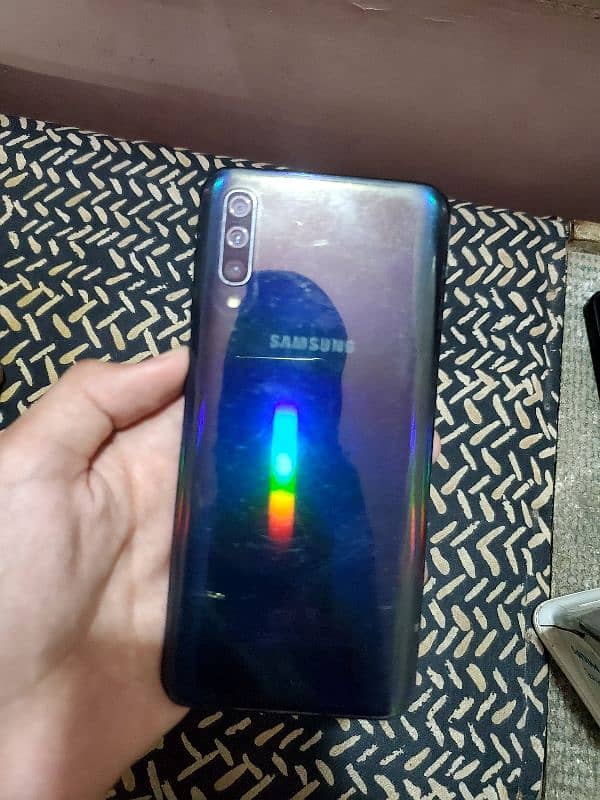 Samsung Galaxy a50 6