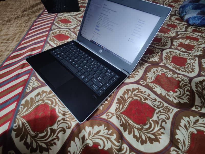 Hp laptop i5 8th generation 4