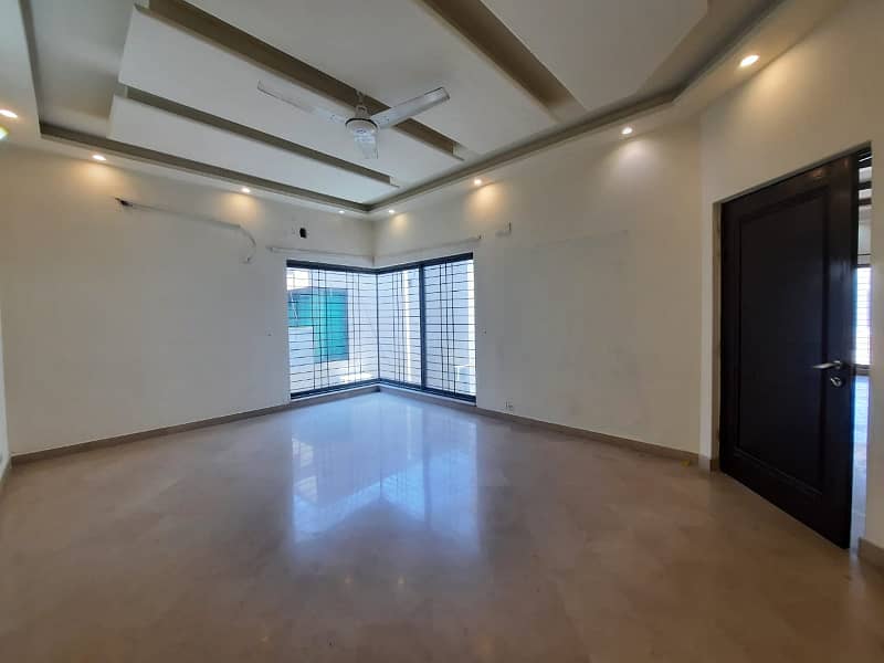 Welcome To Luxury Living Step Into Your Future With Our Exquisite One Kanal Full House Available For Rent In The Prestigious DHA Phase 5 19