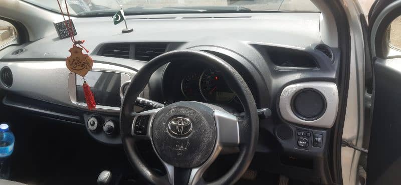 Toyota Vitz 2013 2