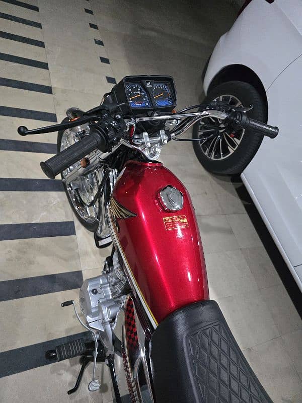 Honda CG125 Self Red 1