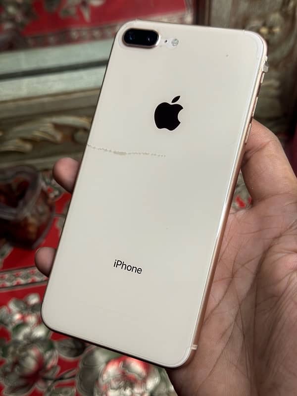 I AM SALING IPHONE 8plus 10 BY 10 CONDATION FECTORY UNLOCK URGENT SALE 9