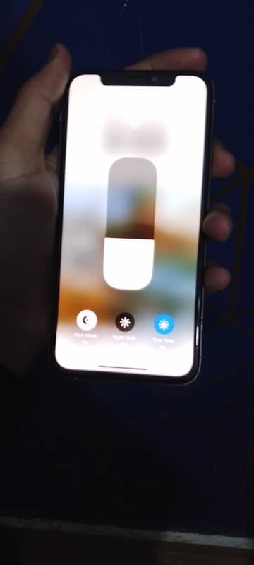 iphone xs white 64 gb (factory unlocked ) 5