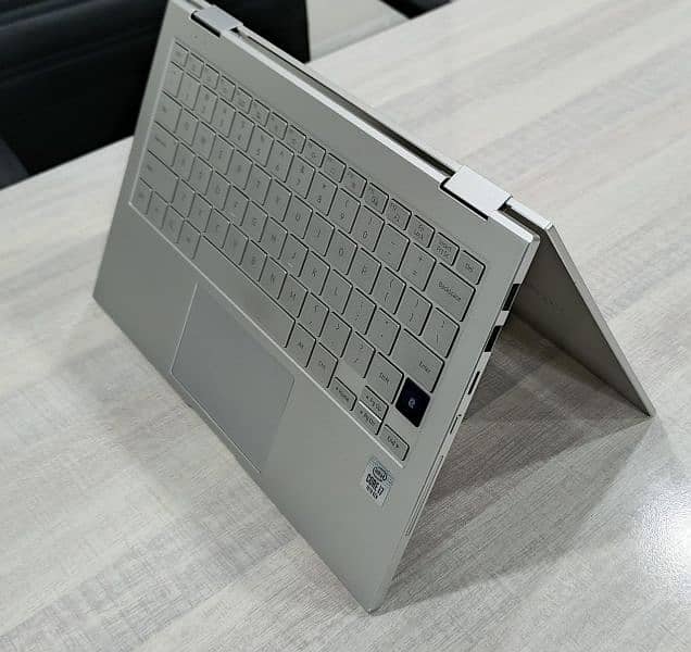 Samsung Book Flex Alpha NP730QCJI  FHD QLED Touchscreen 360 3