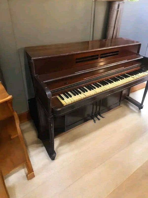 Old piano working and very good  wood company kimball Chicago 0