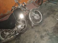 Honda 125 Karachi number 2011