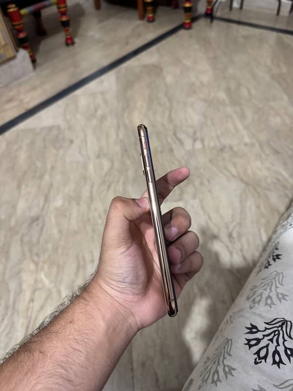 iPhone Xs max 64gb Dual PTA 3