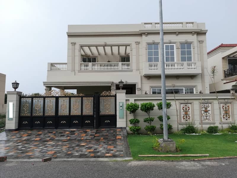 20-Marla Full House With 7 Bedrooms for Rent in DHA Ph-6 Lahore Owner Built House. 0