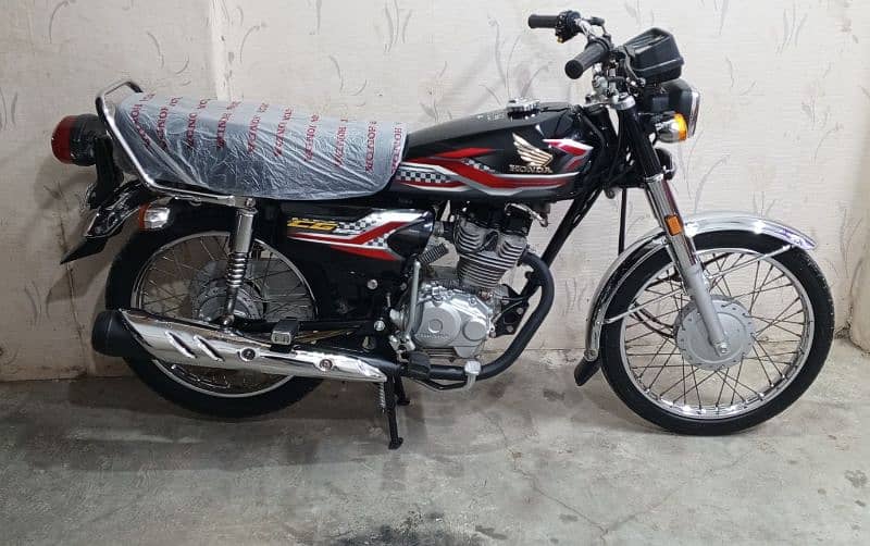 Honda CG 125 2024 model Karachi num 03278228900 0