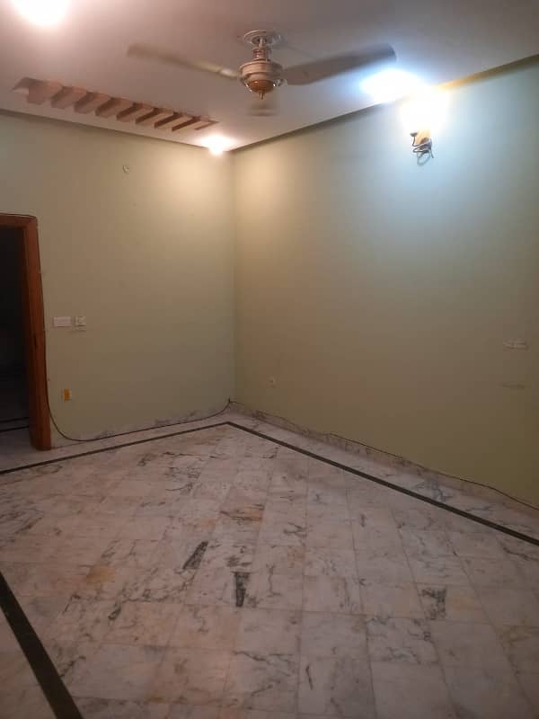 10 Marla upper portion available for rent in phase 5 bahira town Rawalpindi 2