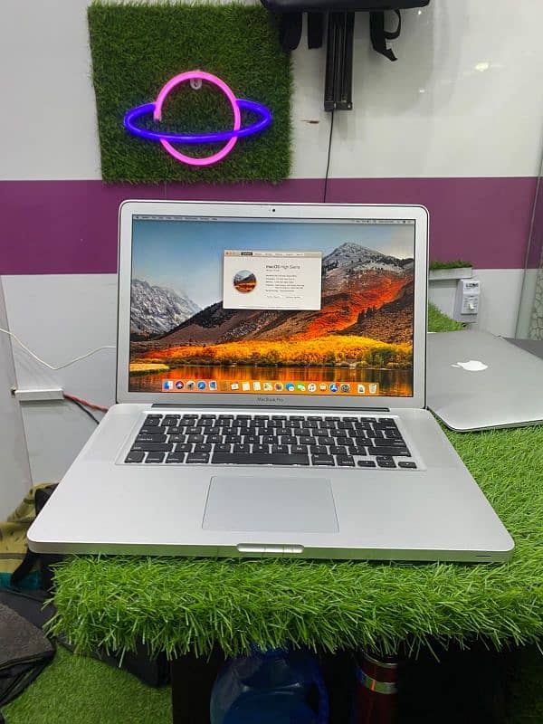 Apple MacBook Pro 2010 |15Inch | Core i5 &  i7| 4GB RAM | 750GB  | 7