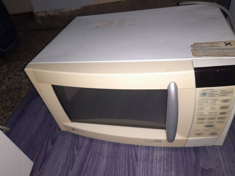 LG microwave own for sale in good condition 0