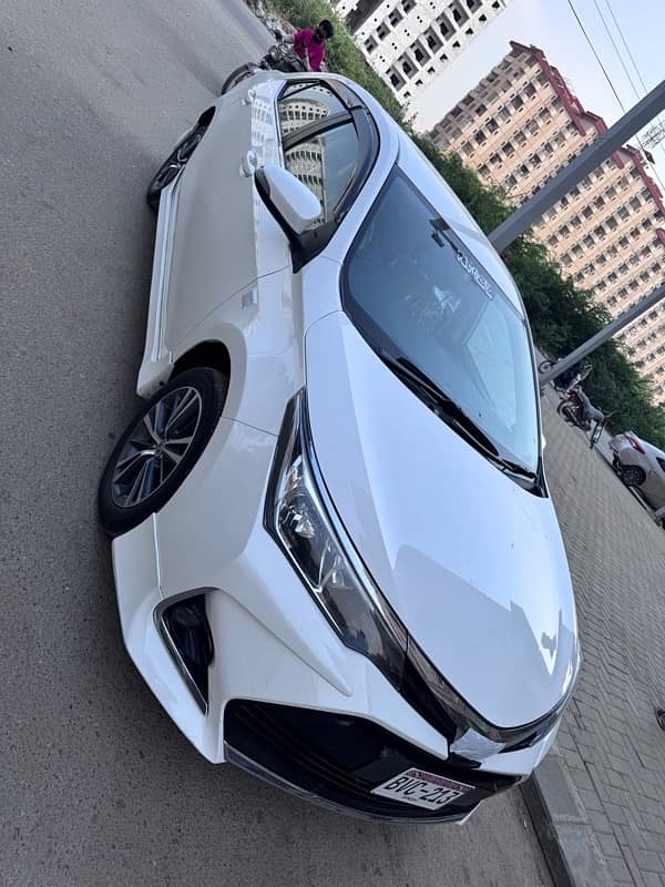 Toyota Corolla Altis 2021 5