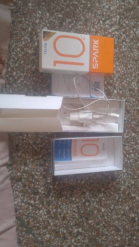 Tecno spark 10c best condition 4+4. ram 128rom 6