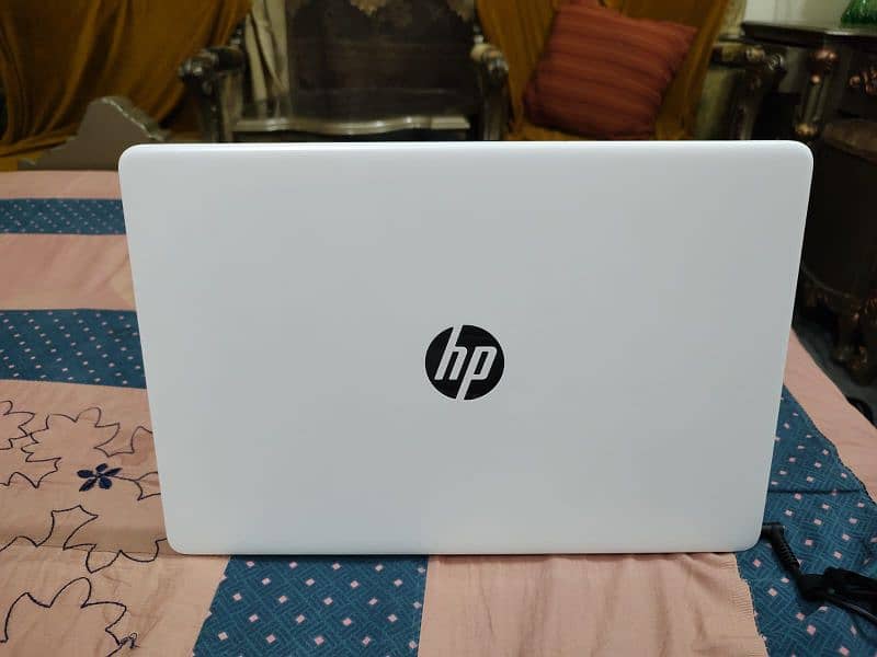 Laptop HP 12th Gen core i7 1255U 0