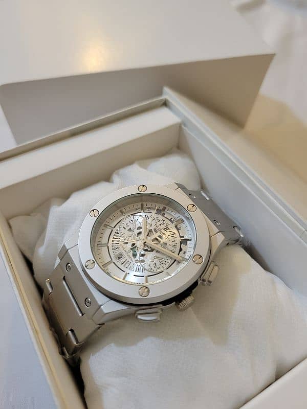 Hublot watch for sale. Men's watch 4