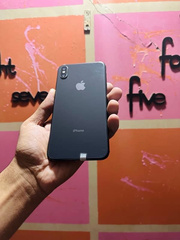 iPhone XS Max 0