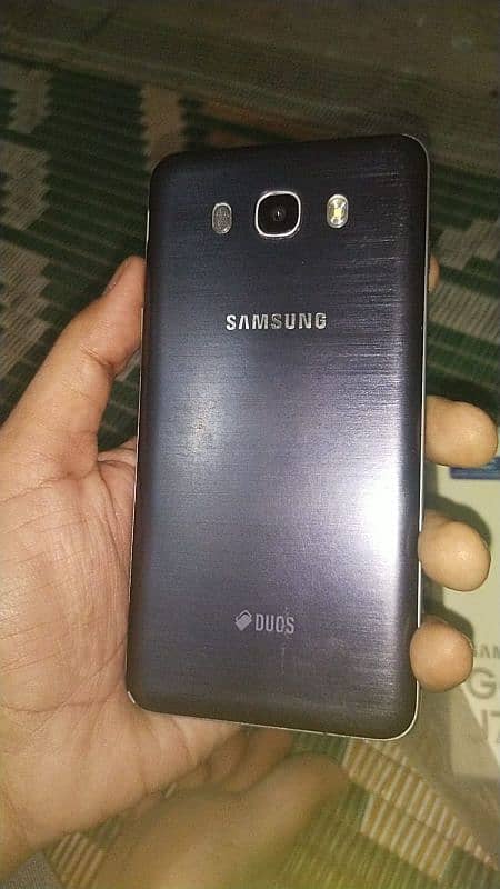 Samsung J7 2gb 16Gb 1