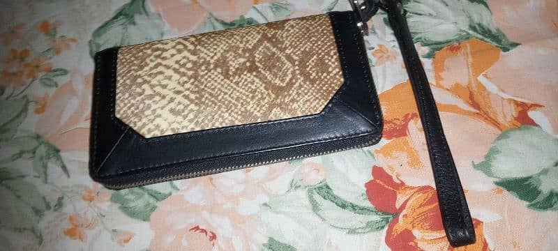 Purse/ Wallets 9