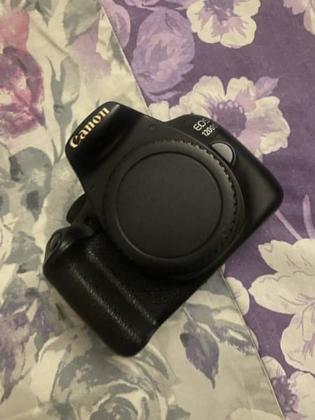 Canon 1200D with 18-55mm Lens 1