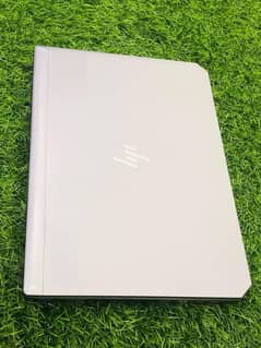 -HP ZBOOK 17 G5 (DIAMOND CUTT EDITION) 8th Generation