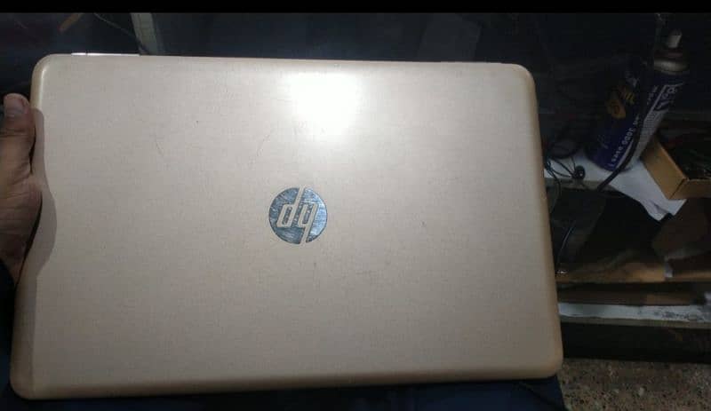 HP pavilion I5 7th in golden color 4