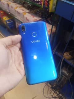 vivo 1823